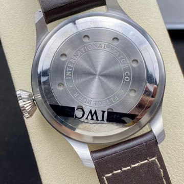 AZ廠萬國 IWC 大飛行員系列 ，型號IW501015