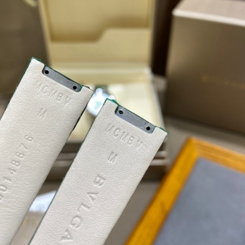 BVLGARI 綠色全球限量， 103366的全新LVCEA光環腕錶