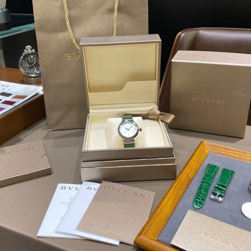 BVLGARI 綠色全球限量， 103366的全新LVCEA光環腕錶