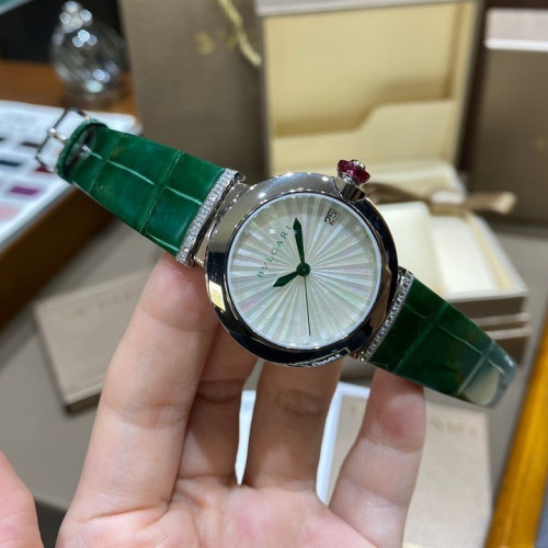 BVLGARI 綠色全球限量， 103366的全新LVCEA光環腕錶