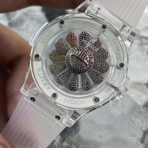 V9 Factory不負眾望，真正王炸產品Hublot宇舶x村上隆全新聯名腕錶，閃耀襲來！