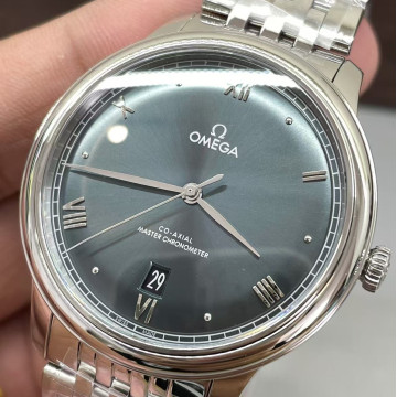 VS厰歐米茄新品，40mm，綠面放射紋，搭載8800機芯，蝶飛系列