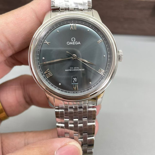 VS厰歐米茄新品，40mm，綠面放射紋，搭載8800機芯，蝶飛系列