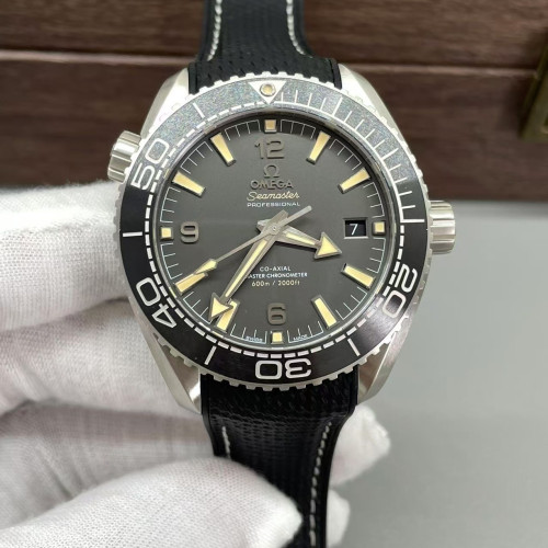 【3個款式，帶圖詢價】VS厰歐米茄，42mm，8900一體機，綠圈、棕色、黑灰海馬600系列