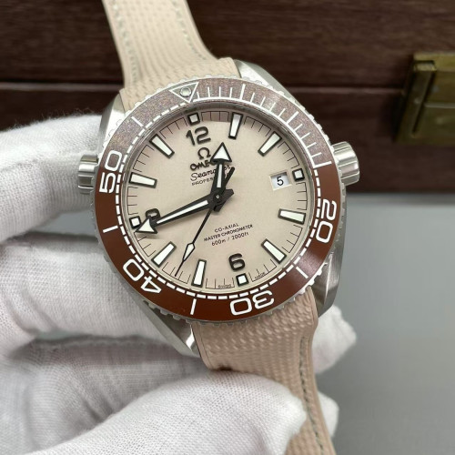 【3個款式，帶圖詢價】VS厰歐米茄，42mm，8900一體機，綠圈、棕色、黑灰海馬600系列