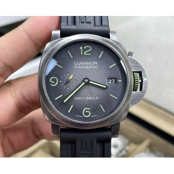 VS厰沛納海，44mm，橡膠錶冠，eSteelTM棕色錶殼，漸層灰黑色錶盤 ，P.9010自動機芯，PAM1412