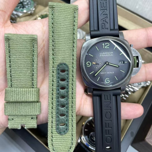 VS厰沛納海，44mm，橡膠錶冠，eSteelTM棕色錶殼，漸層灰黑色錶盤 ，P.9010自動機芯，PAM1412