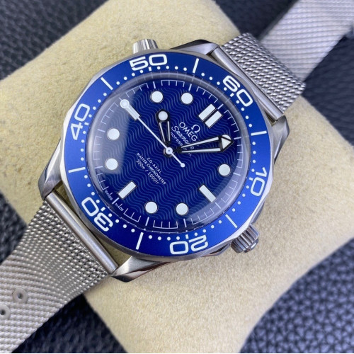 VS厰，42mm，8806機芯，歐米茄藍盤007系列