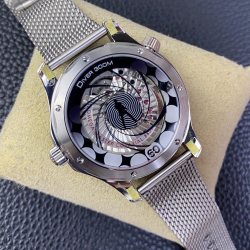 VS厰，42mm，8806機芯，歐米茄藍盤007系列