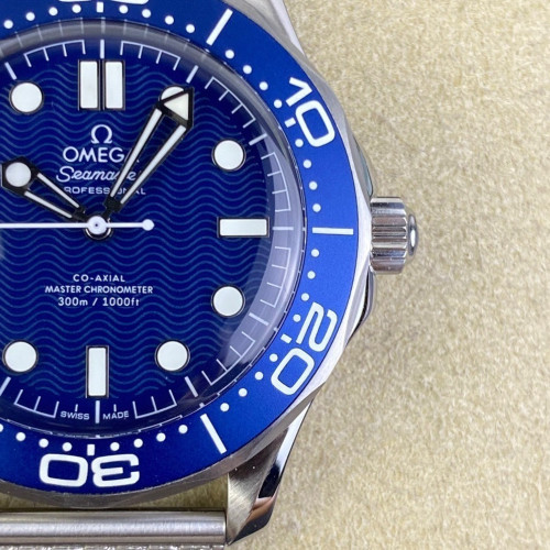 VS厰，42mm，8806機芯，歐米茄藍盤007系列
