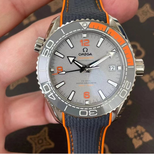 VS廠歐米茄全鈦金屬海馬600，43mm，8900一體機芯，215.92.44.21.99.001
