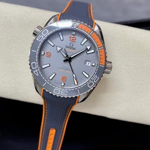 VS廠歐米茄全鈦金屬海馬600，43mm，8900一體機芯，215.92.44.21.99.001