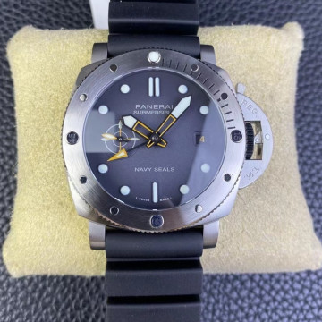 VS廠沛納海PAM1323，鈦合金殼套，漸變盤面，尺寸44mm，搭載VS獨家P.9000機芯