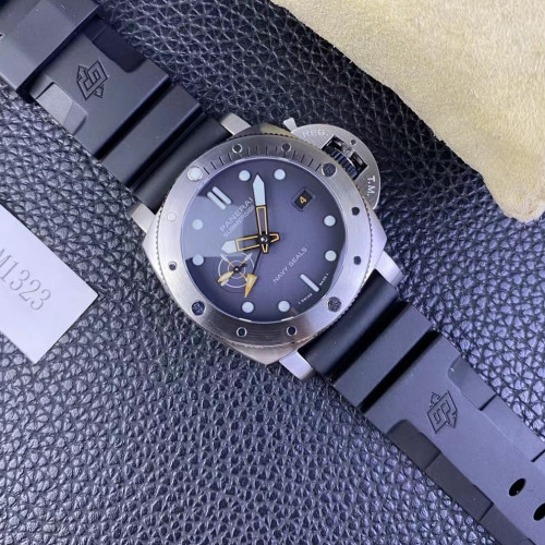 VS廠沛納海PAM1323，鈦合金殼套，漸變盤面，尺寸44mm，搭載VS獨家P.9000機芯