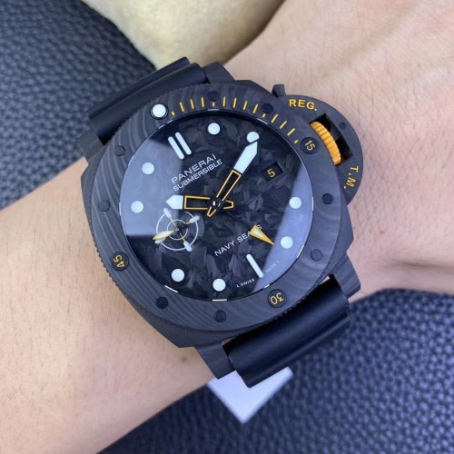 VS廠沛納海PAM1324，碳纖維，尺寸44mm，搭載VS獨家P.9000機芯