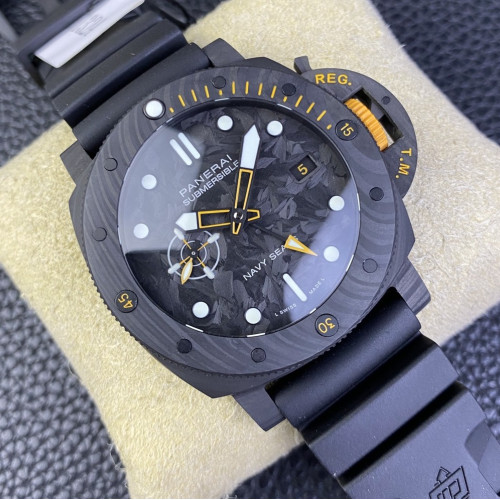 VS廠沛納海PAM1324，碳纖維，尺寸44mm，搭載VS獨家P.9000機芯