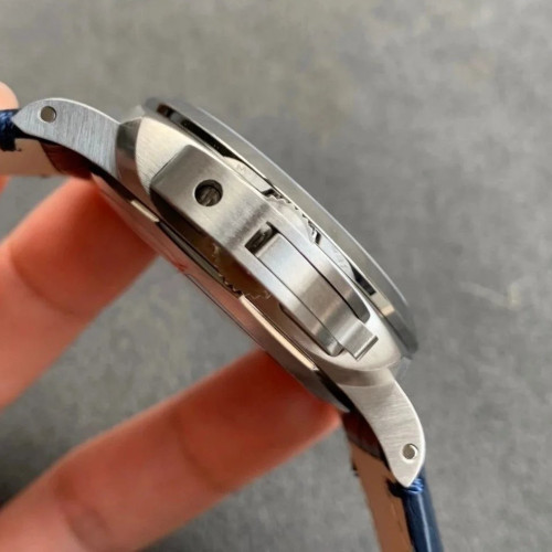 VS廠沛納海，市場上最高版本Luminor Marina PAM1393， 42MM