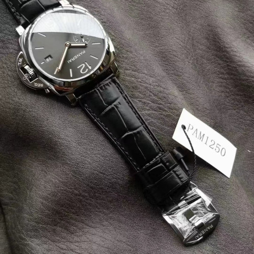 VS廠， 廬米諾杜爾系列，PAM1250， 金針，自動機械腕錶 ，42毫米