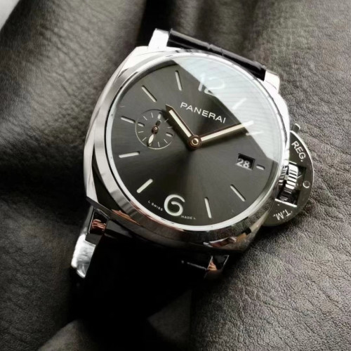 VS廠， 廬米諾杜爾系列，PAM1250， 金針，自動機械腕錶 ，42毫米