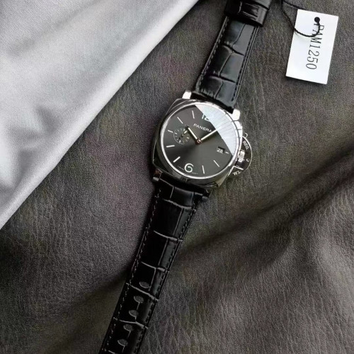 VS廠， 廬米諾杜爾系列，PAM1250， 金針，自動機械腕錶 ，42毫米