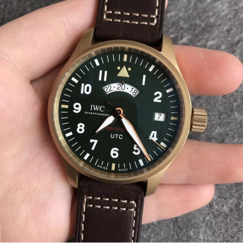 ZF廠IWC噴火戰機飛行員UTC世界標準時間腕錶 “MJ271”特別版