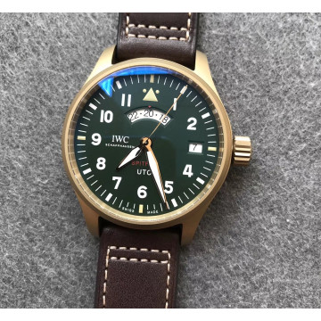 ZF廠IWC噴火戰機飛行員UTC世界標準時間腕錶 “MJ271”特別版
