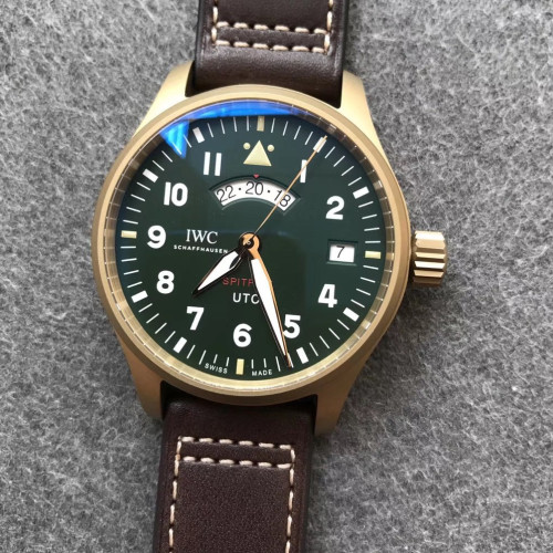 ZF廠IWC噴火戰機飛行員UTC世界標準時間腕錶 “MJ271”特別版