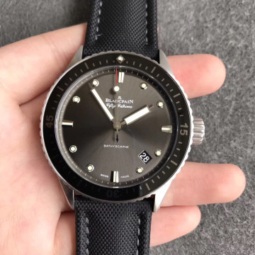 ZF廠寶珀50尋Bathyscaphe系列