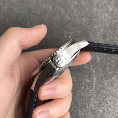 ZF廠寶珀50尋Bathyscaphe系列