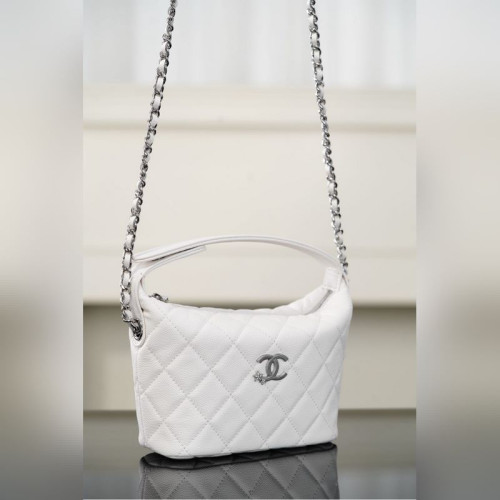 頂級進口原廠皮Chanel 25B 星星扣 飯盒包 白銀