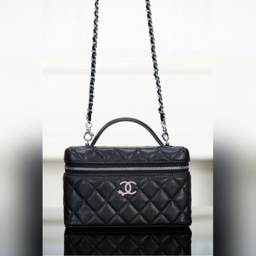頂級進口原廠皮Chanel 25B 星星鑽扣LP盒子包 黑銀