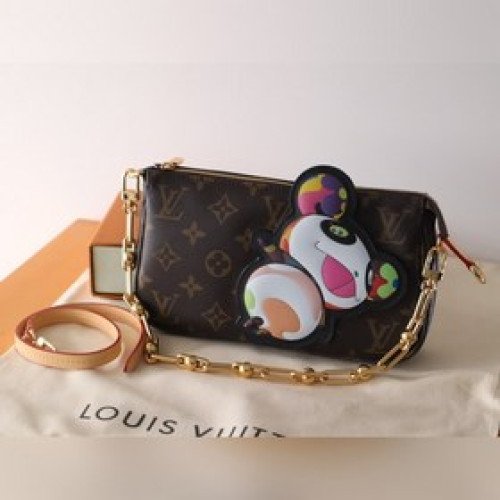 頂級原單 M13440  本款 Pochette Accessoires 手袋取