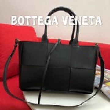 火遍全球的Bottega VenetaMarie一款博主的圖被種草 實物質感真的