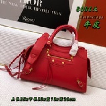 大號 2023 Balenciaga寶藏系列秋冬機車包 新寵登場啦！全新的梯形設