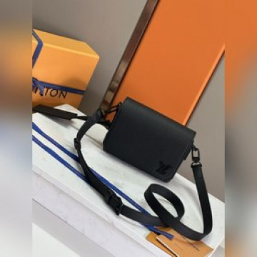 頂級原單 M82085 黑色 全皮男包郵差包系列 FASTLINE 迷你手袋 F