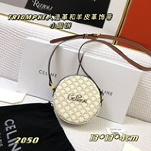 新品Celine TRIOMPHE人造革和羊皮革飾帶小圓餅 人造革/羊皮