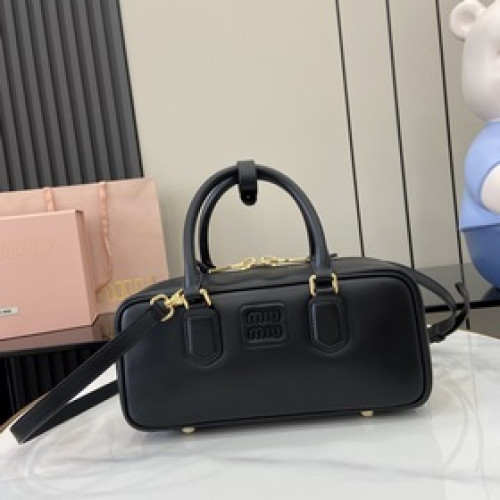 【新款】miumiu缪缪Arcadie 牛皮革中號(27cm)保齡球手提包/斜挎