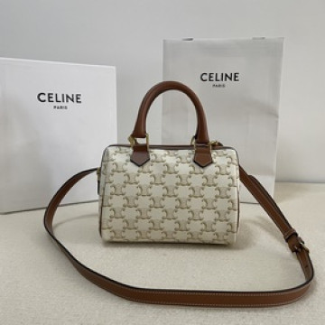 正品級 CELINE 小號标志印花牛皮革波士頓包TRIOMPHE CANVAS