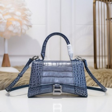 大號沙漏包鳄魚 紋系列 Balenciaga 巴黎世家全新推出了帥爆的Hourg