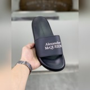 麥昆.MQ新款情侶款拖鞋出貨了原版私模大底，輕而防滑！上腳時尚.百搭，碼數：35