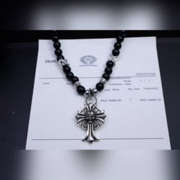 十字架和童軍花元素，滿滿的克羅心标志性風格，獨特又經典，完全不用擔心過時。 質