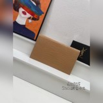 鳄魚牛皮 uptown_新品手拿包 （配盒子）最經典的标志性金屬logo，牛皮
