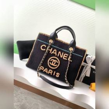 編織CHANEL沙灘包丨浪漫夏日氛圍獨特的編織材質和清新的顔色搭配~營造出夏日