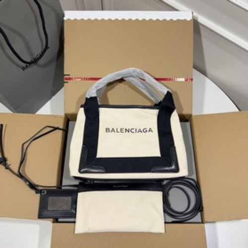 【巴黎世家】  新款原單一行字母BALENCIAGA 17春夏新款 NAVY C