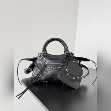 Balenciaga 巴黎世家 Neo cagole機車包，原廠意大利爆裂羊皮，