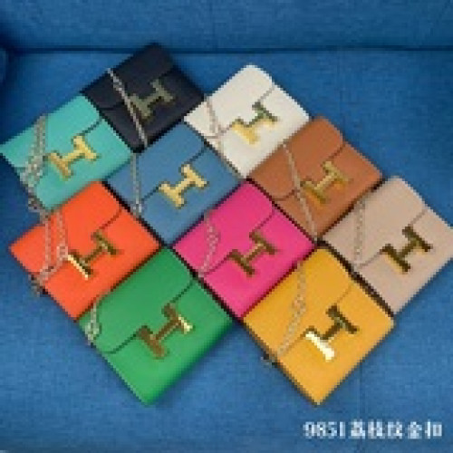 Hermes  Constance 。型號：9851荔枝紋金扣 SIZE：1