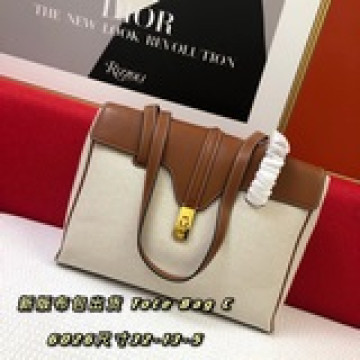 新版布包出貨 Tote Bag C新款蓋頭帆布包  清新的感覺撲面而來。與往常