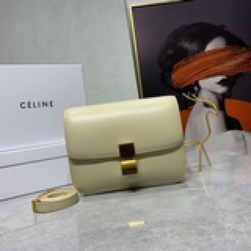 新品 升級版大號  【配盒】全新升級Celine box一直受歡迎的豆腐包，手搓