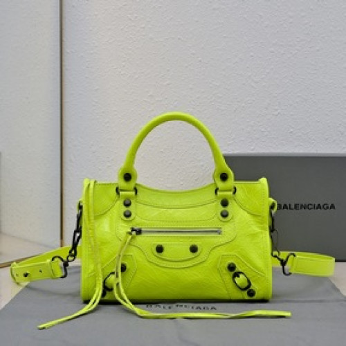 2026Balenciaga顔色 時代眼淚 機車包經典系列重現，時尚潮流，比舊版