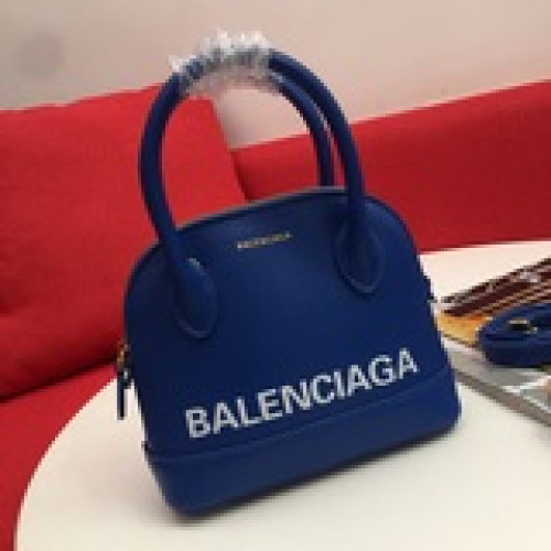 Balenciaga巴黎世家 新款貝殼包出貨啦2023秋冬火爆款-日常搭配休閑風